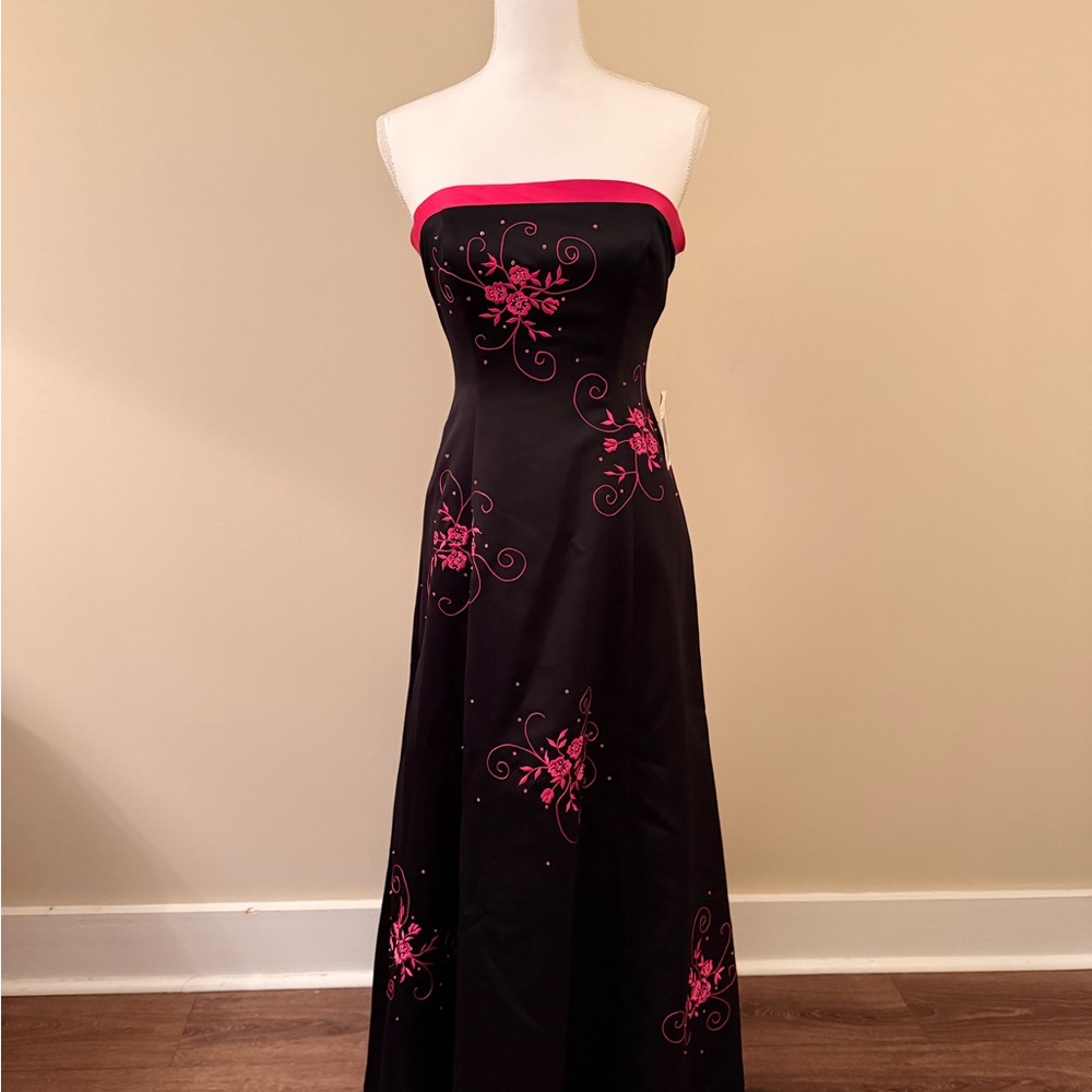 Strapless Black Dress with Pink Floral Embroidery